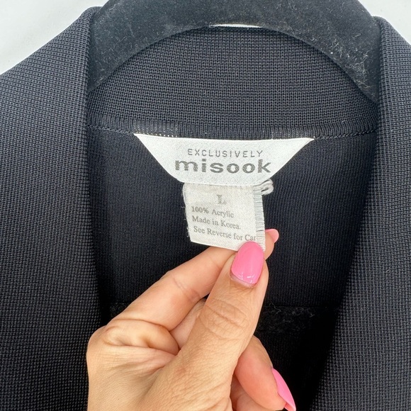 Exclusively Misook Black Jacket Cardigan Sweater Long Sleeve Knit Patch Pockets - Picture 2 of 5